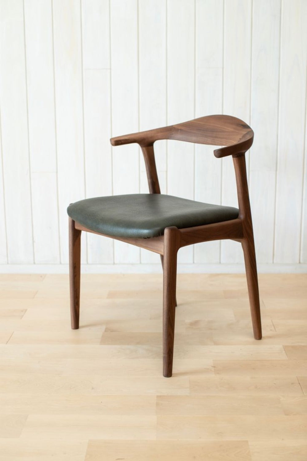 Delta Chair