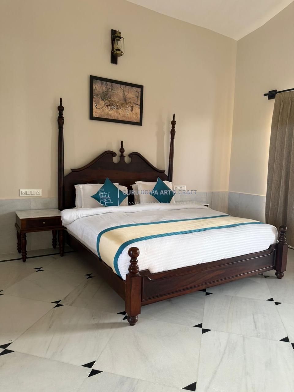 Windsor Grand Poster Bed
