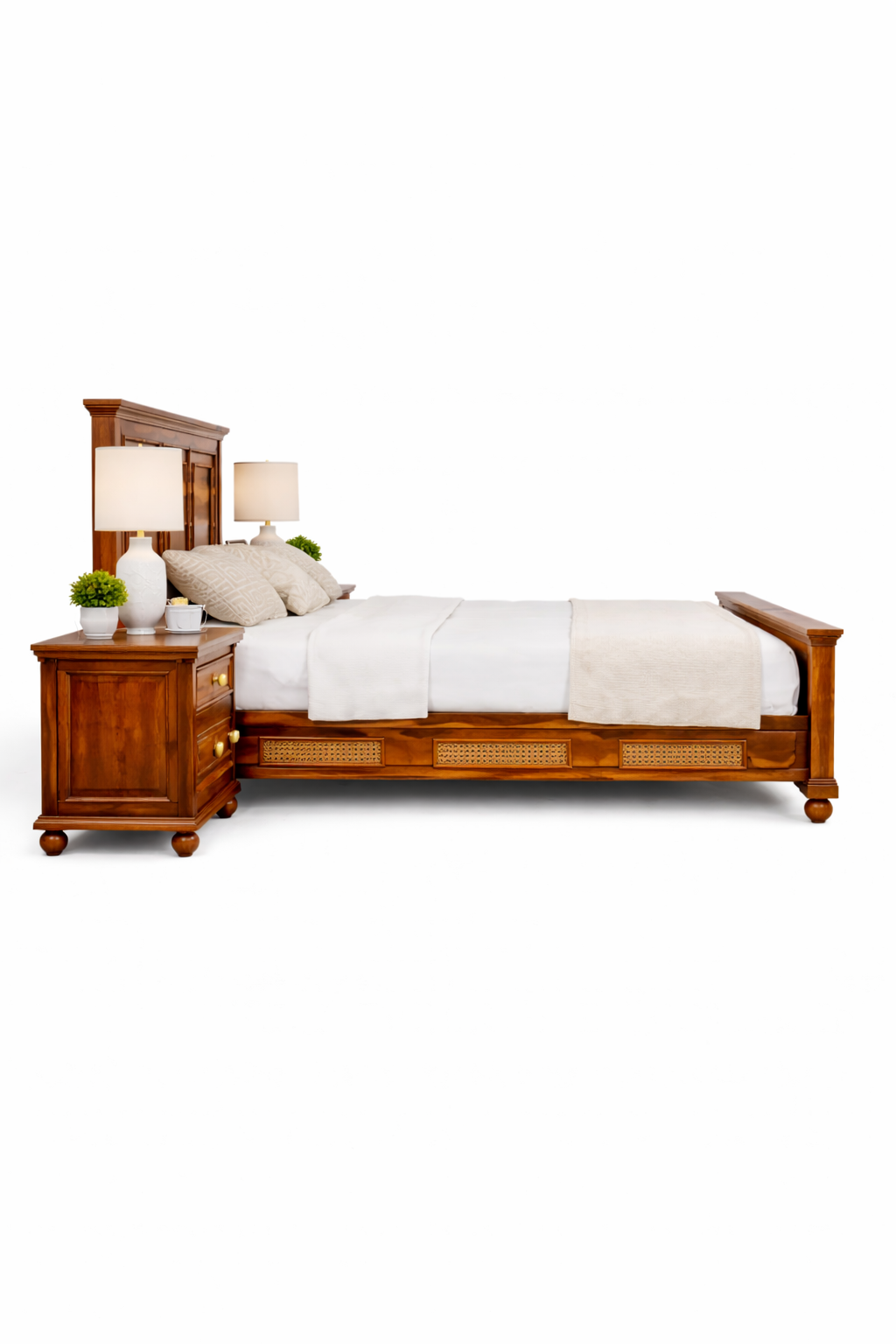 The Kingstone Heritage Shisham wood bed