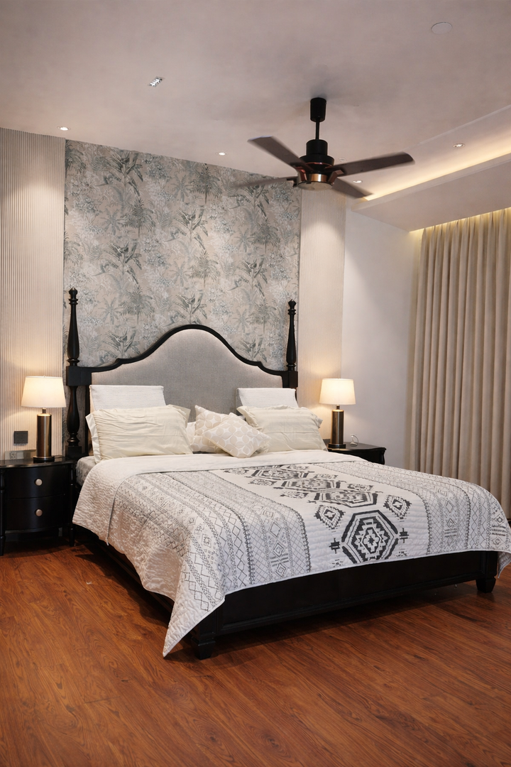 Midnight Heritage Shisham Wood Boutique Suite Room Bed